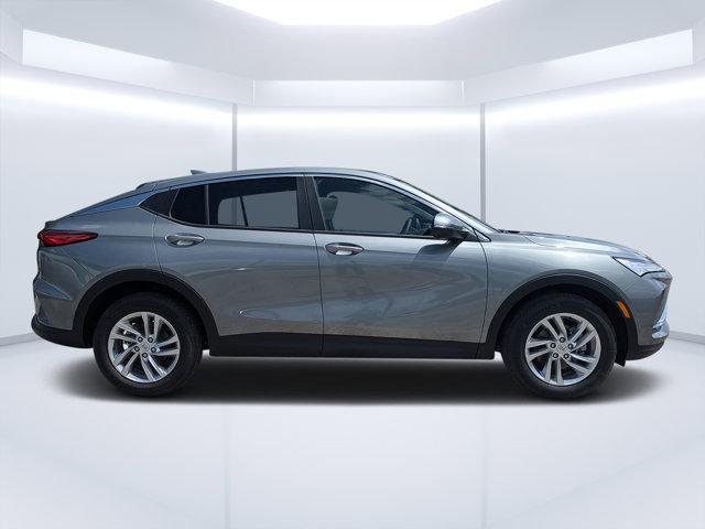 new 2025 Buick Envista car, priced at $25,600