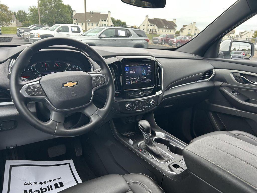 used 2023 Chevrolet Traverse car, priced at $36,498