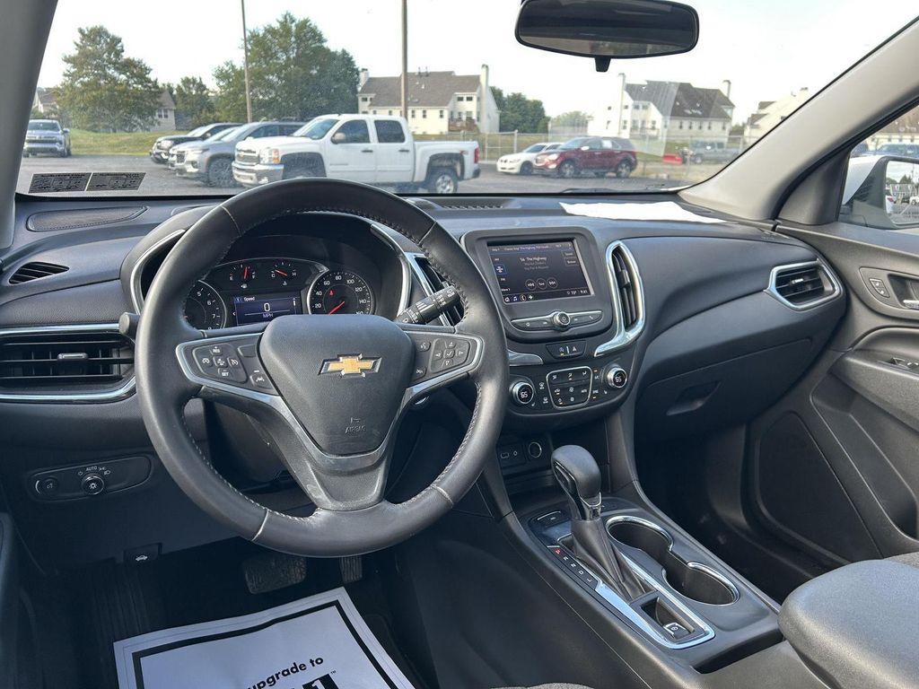 used 2022 Chevrolet Equinox car, priced at $21,900