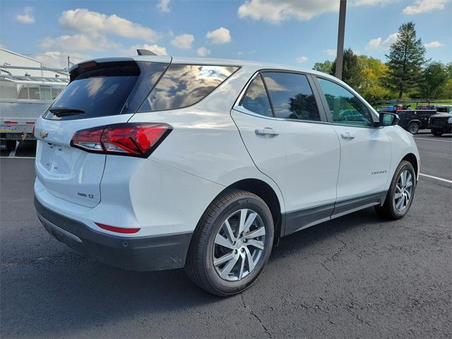 new 2024 Chevrolet Equinox car, priced at $30,904