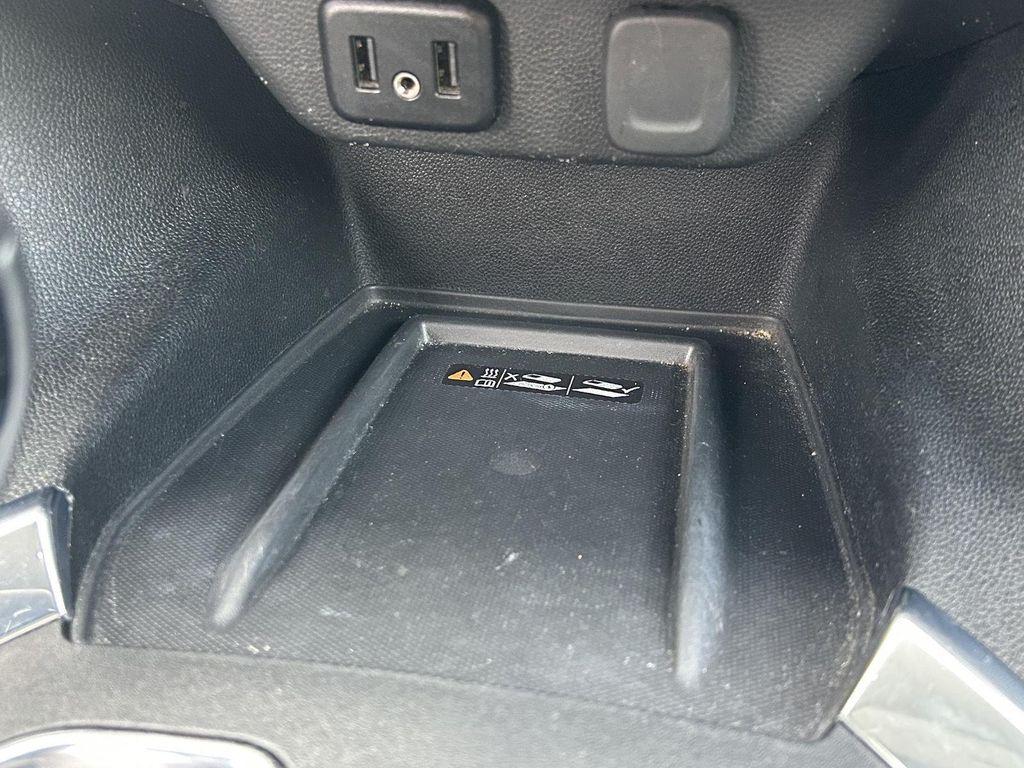 used 2023 Chevrolet Traverse car, priced at $32,498