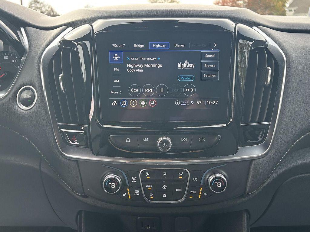 used 2023 Chevrolet Traverse car, priced at $32,498
