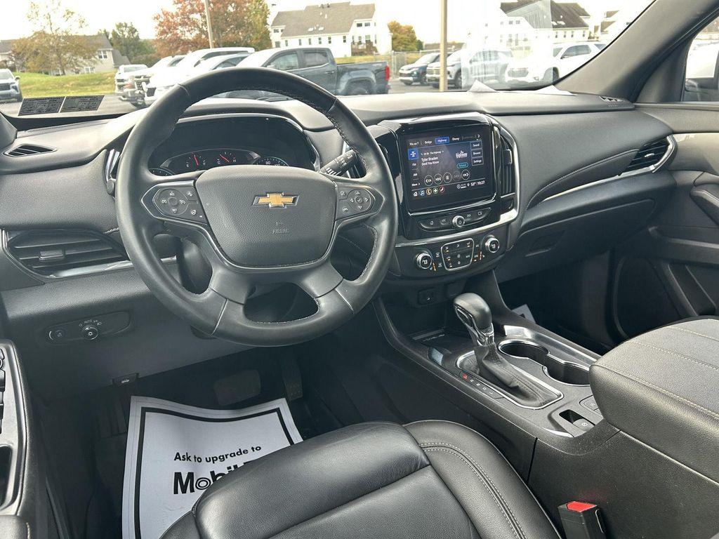 used 2023 Chevrolet Traverse car, priced at $32,498
