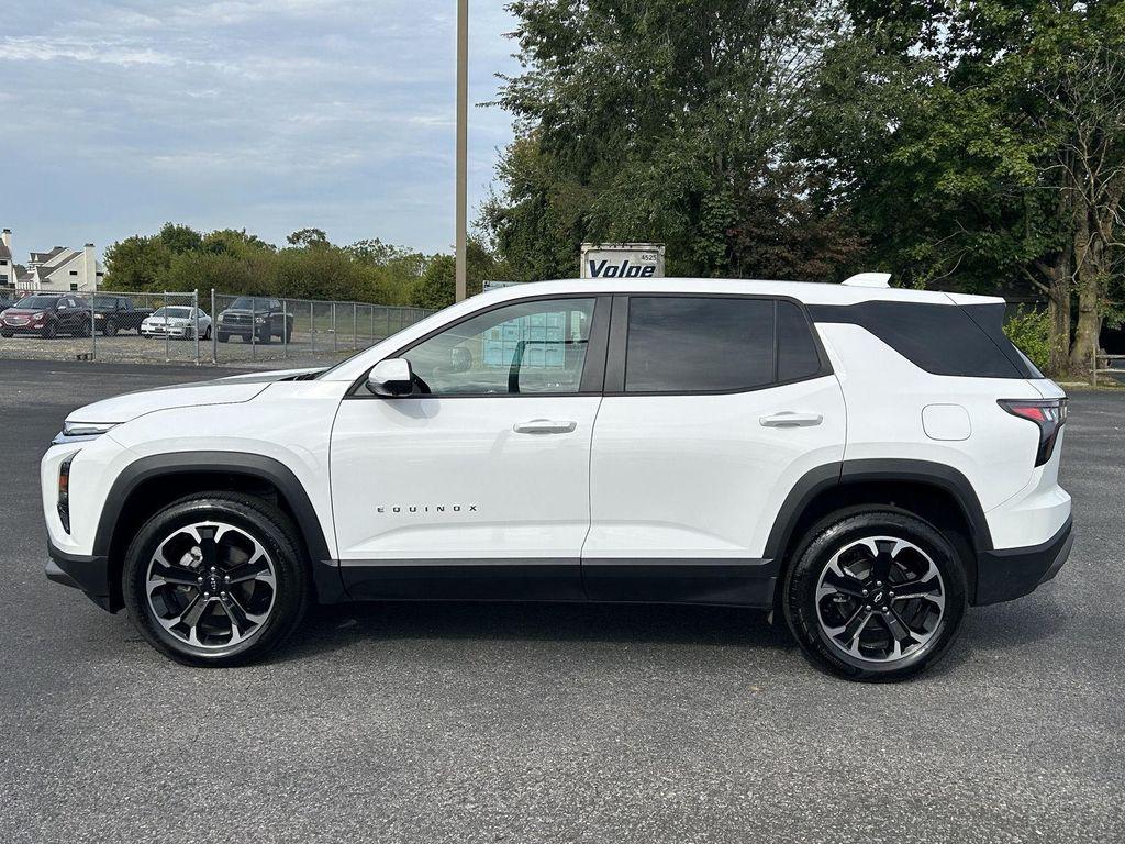 new 2025 Chevrolet Equinox car, priced at $33,680