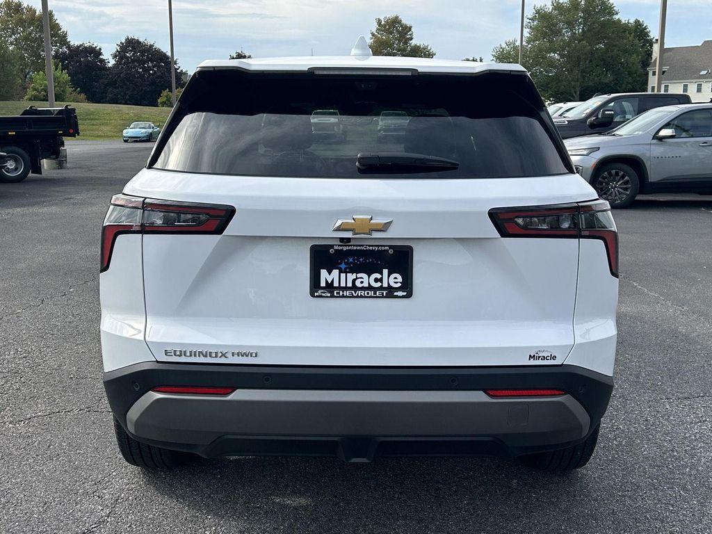 new 2025 Chevrolet Equinox car, priced at $33,680