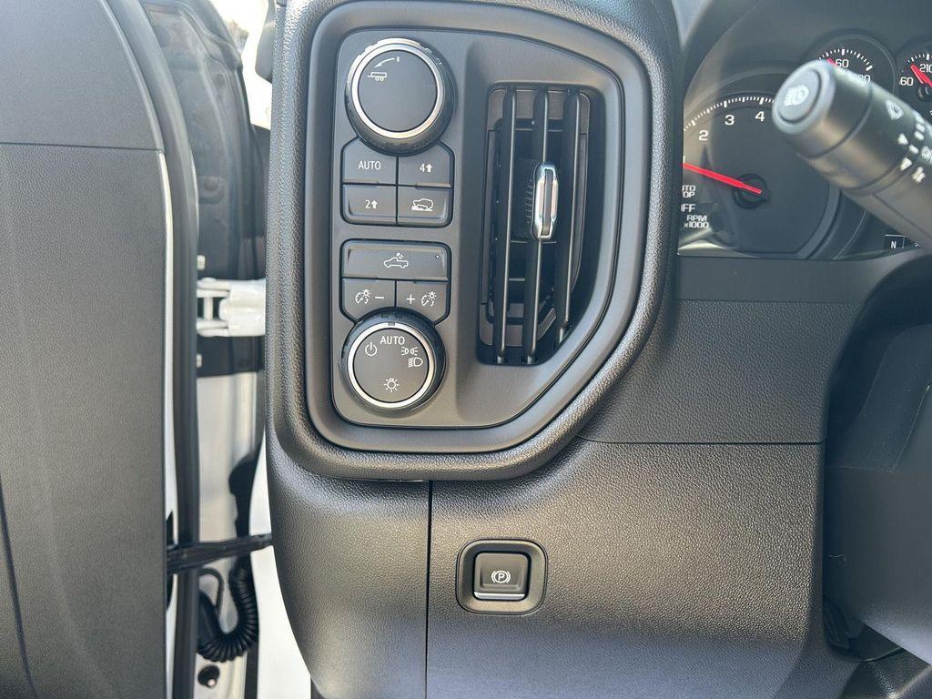 new 2025 Chevrolet Silverado 1500 car, priced at $37,045