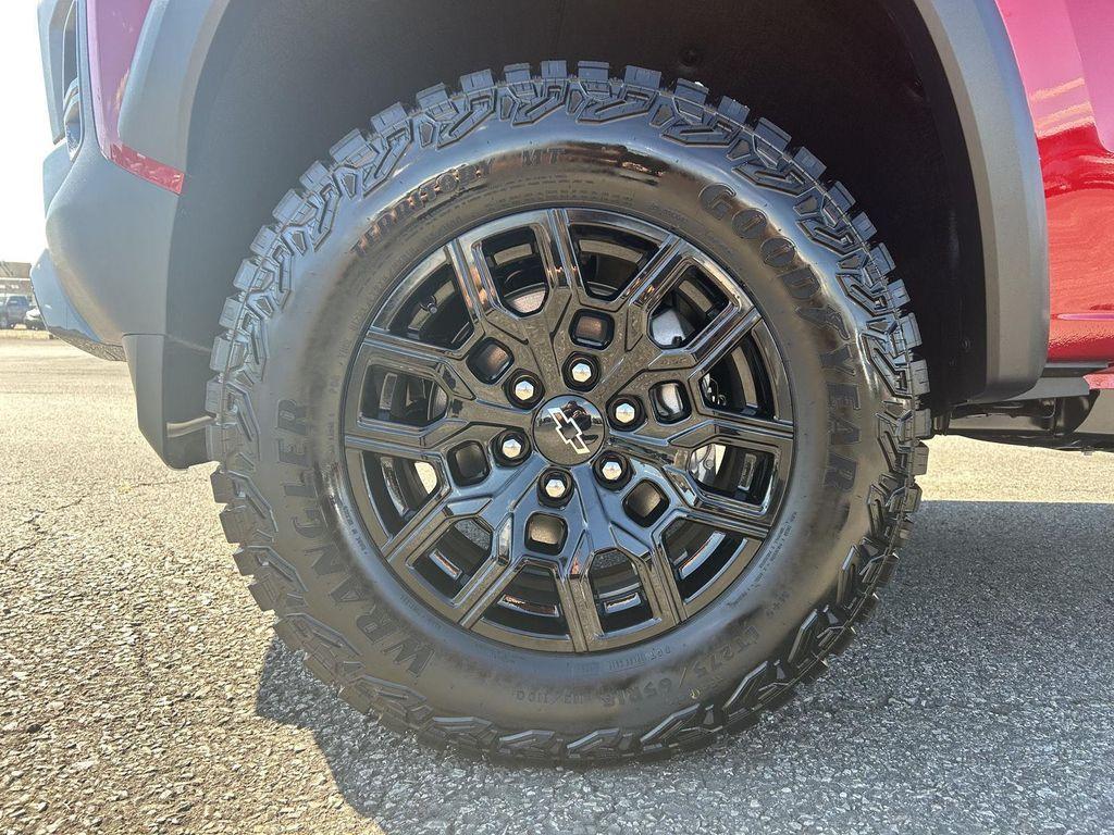 new 2026 Chevrolet Colorado car, priced at $45,110