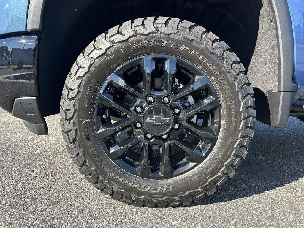 new 2026 Chevrolet Silverado 2500 car, priced at $69,335