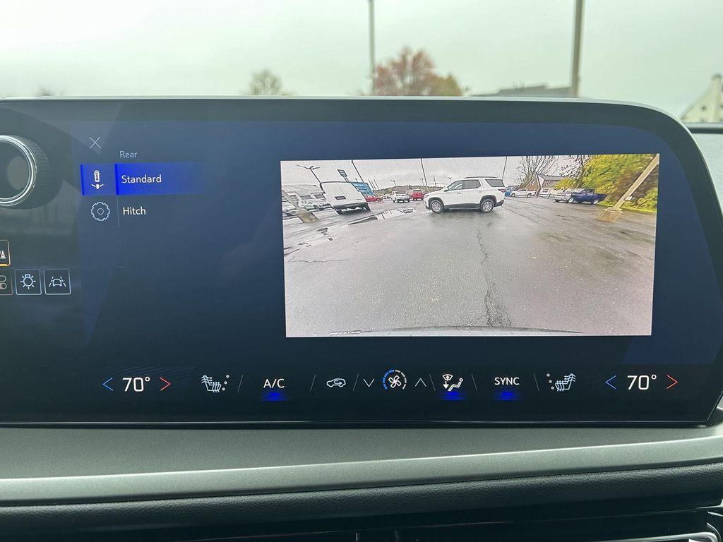 used 2025 Chevrolet Traverse car, priced at $36,998