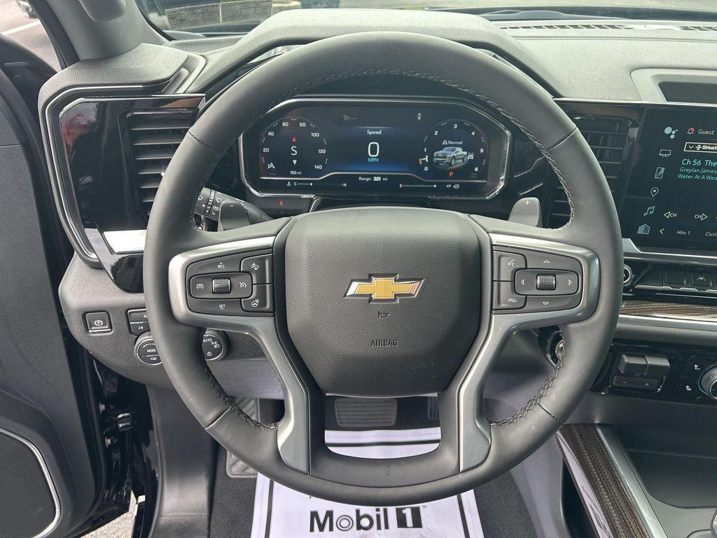 new 2025 Chevrolet Silverado 1500 car, priced at $52,560
