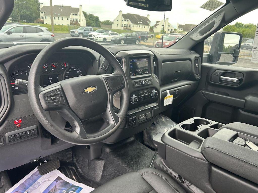 new 2025 Chevrolet Silverado 3500 car, priced at $66,593