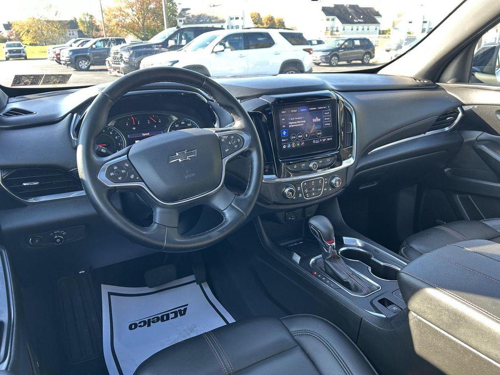used 2023 Chevrolet Traverse car, priced at $37,498