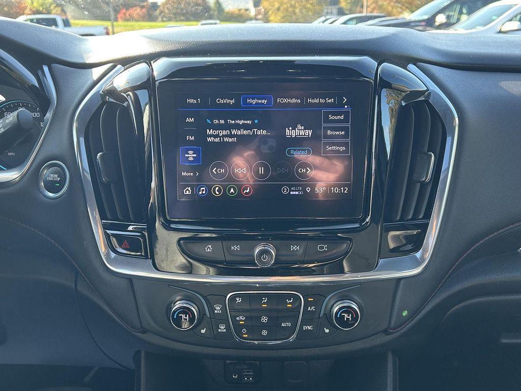 used 2023 Chevrolet Traverse car, priced at $37,498