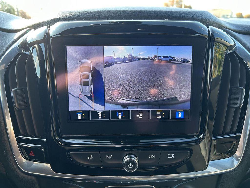 used 2023 Chevrolet Traverse car, priced at $37,498