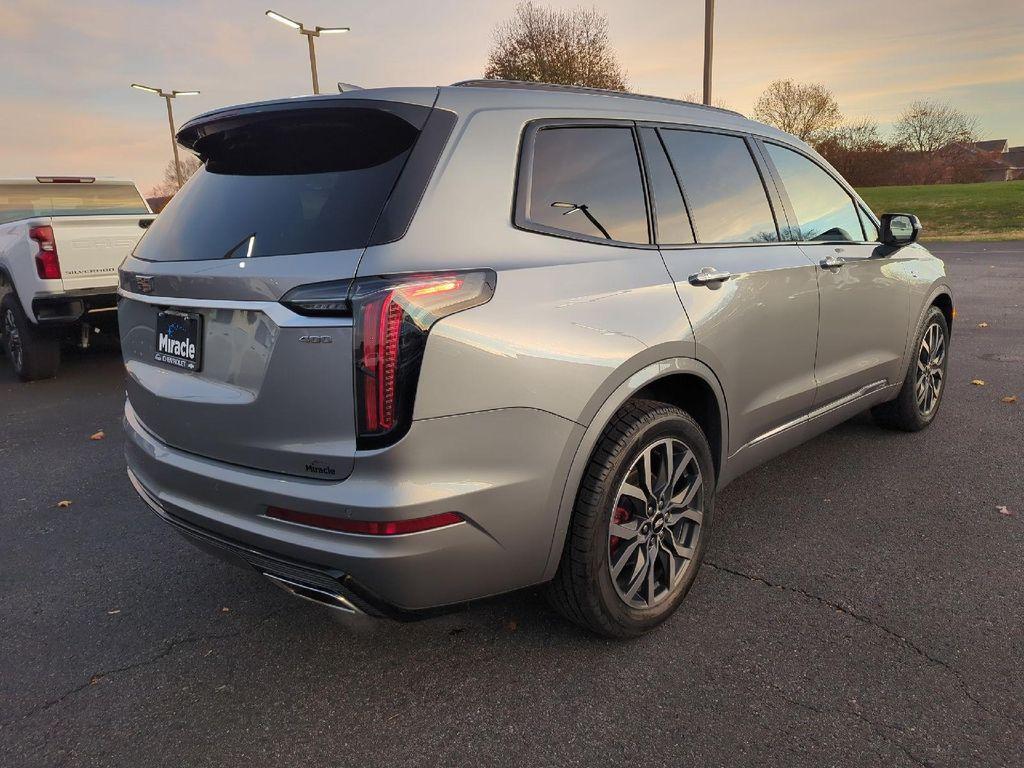 used 2023 Cadillac XT6 car, priced at $39,998
