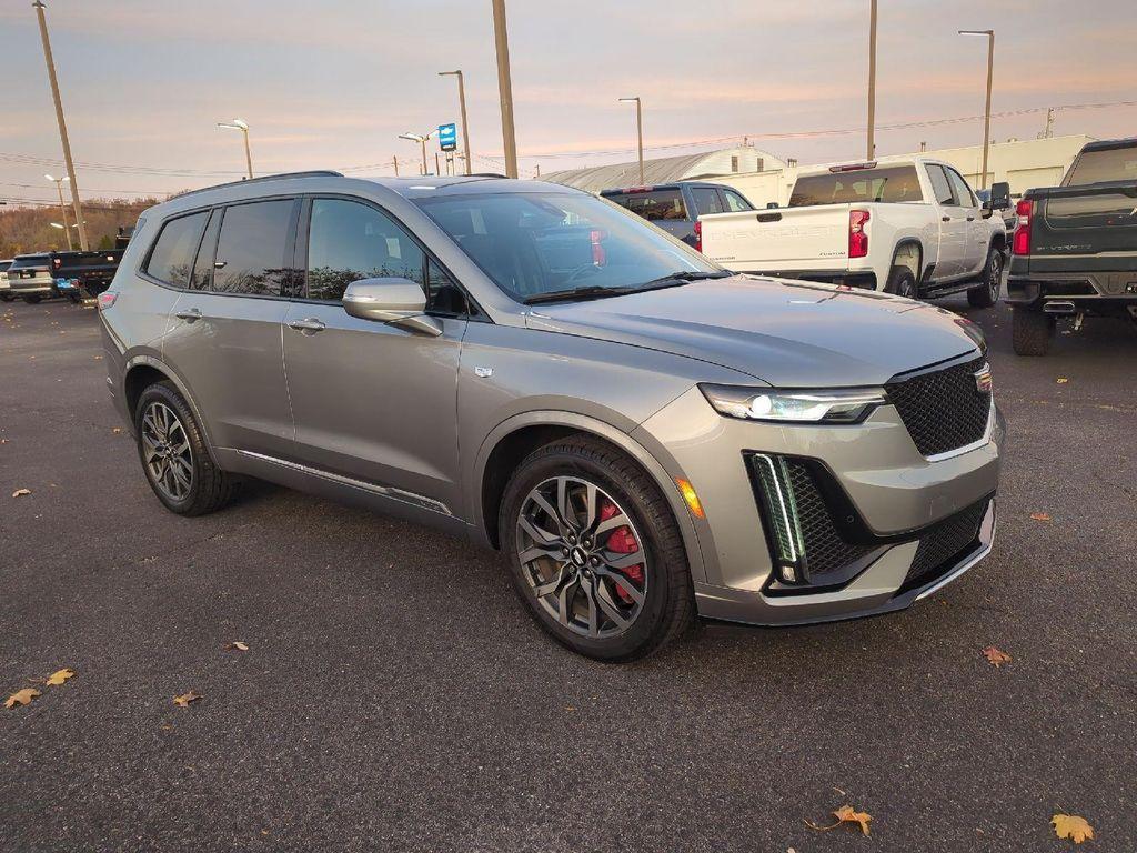 used 2023 Cadillac XT6 car, priced at $39,998