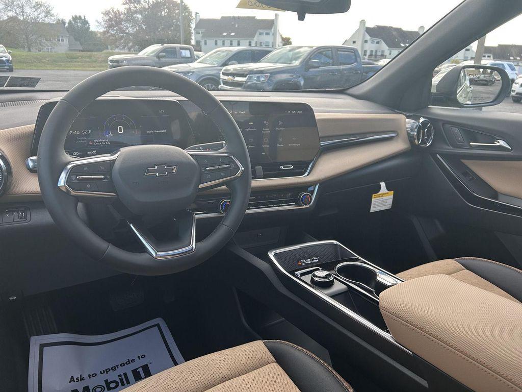 new 2026 Chevrolet Equinox car, priced at $40,290