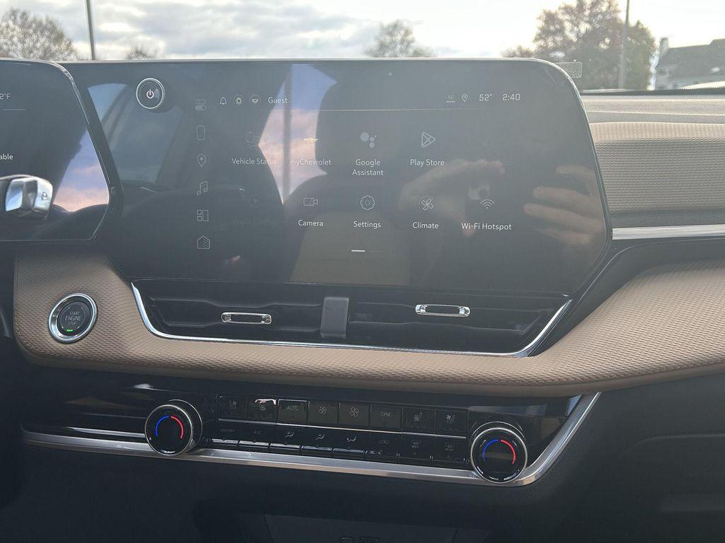 new 2026 Chevrolet Equinox car, priced at $40,290