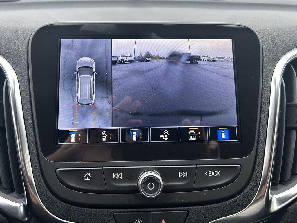 used 2024 Chevrolet Equinox car, priced at $25,998