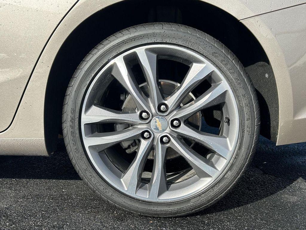 used 2024 Chevrolet Malibu car, priced at $20,990