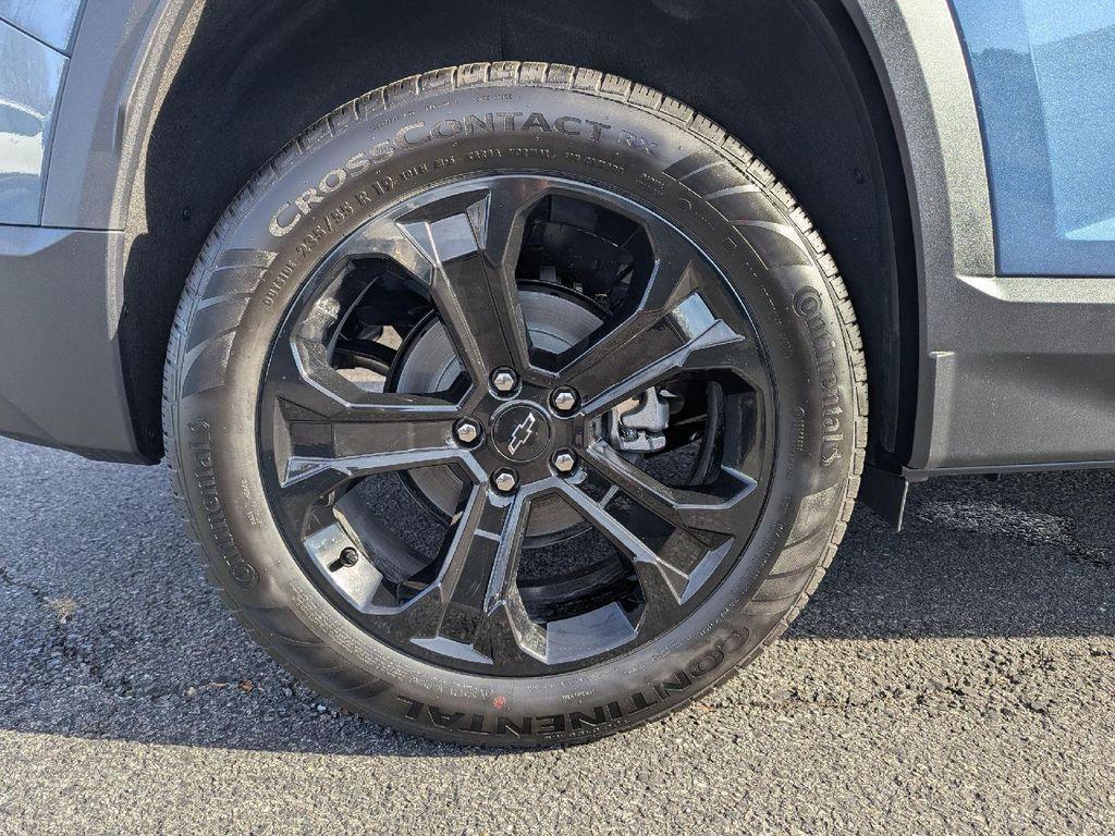 new 2026 Chevrolet Equinox car, priced at $35,590