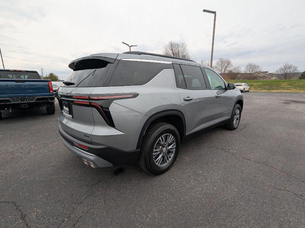 new 2026 Chevrolet Traverse car, priced at $45,715