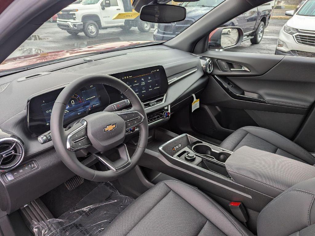 new 2026 Chevrolet Equinox car, priced at $33,840