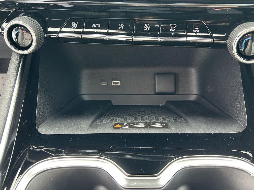 new 2026 Chevrolet Traverse car, priced at $58,450