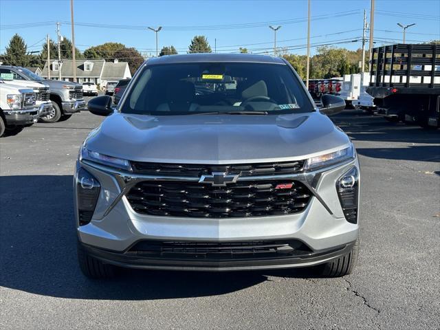 new 2025 Chevrolet Trax car, priced at $24,135