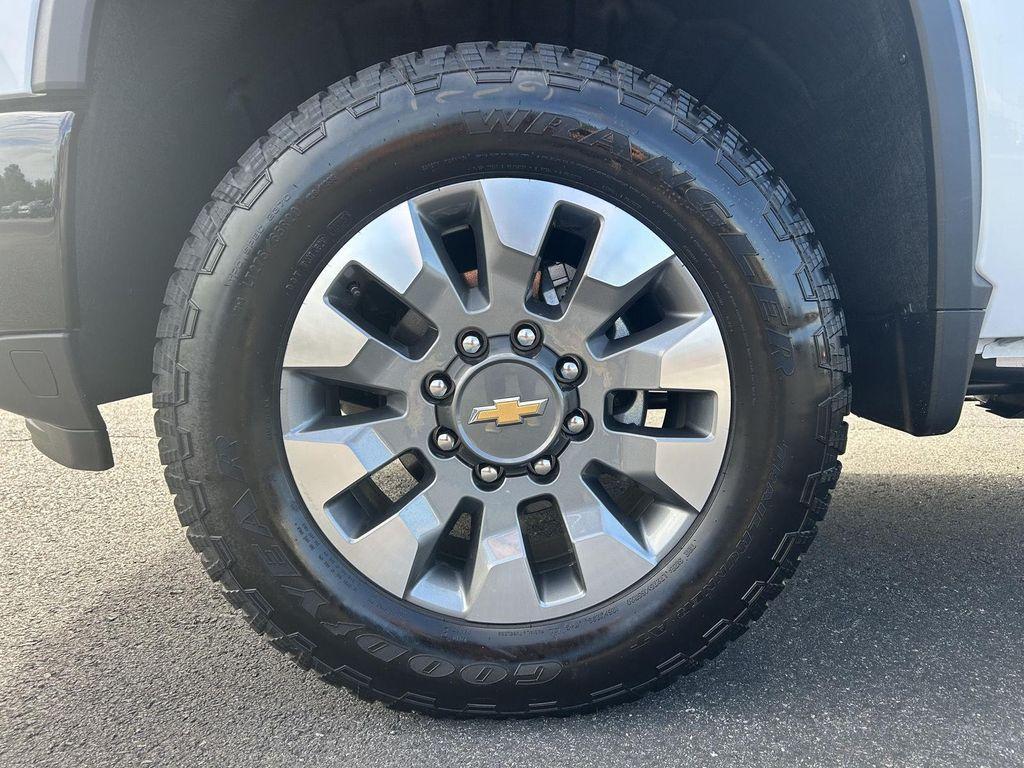new 2025 Chevrolet Silverado 2500 car, priced at $56,000