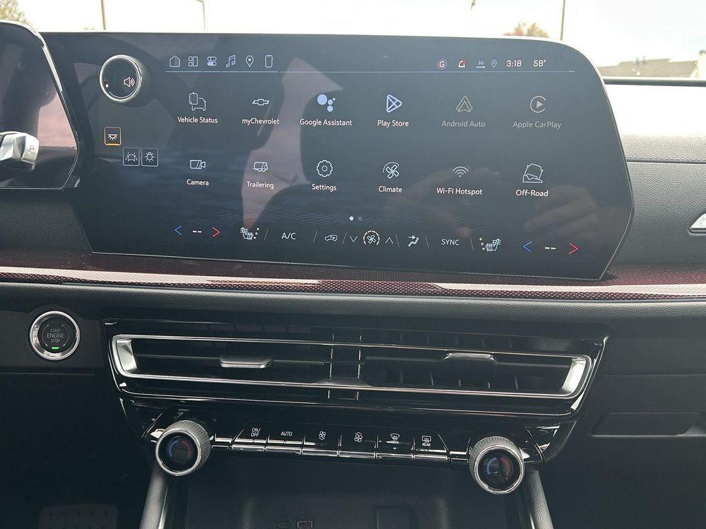 new 2026 Chevrolet Traverse car, priced at $53,715