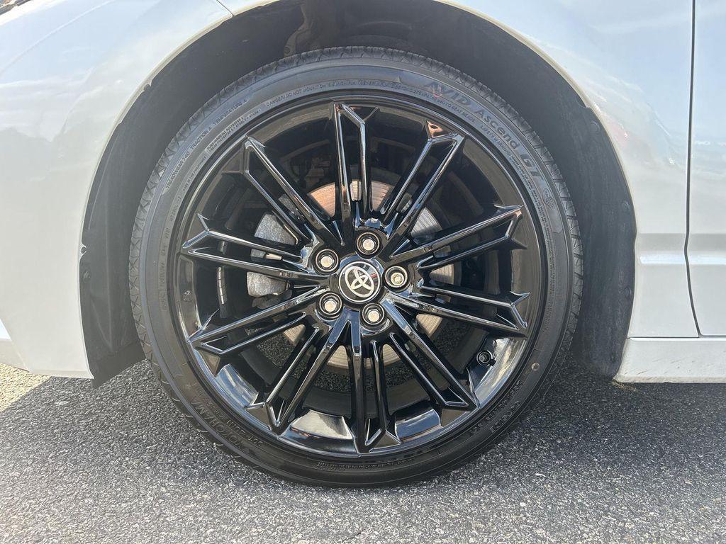 used 2022 Toyota Avalon Hybrid car, priced at $25,995