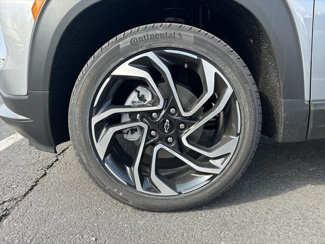 new 2025 Chevrolet TrailBlazer car, priced at $33,180