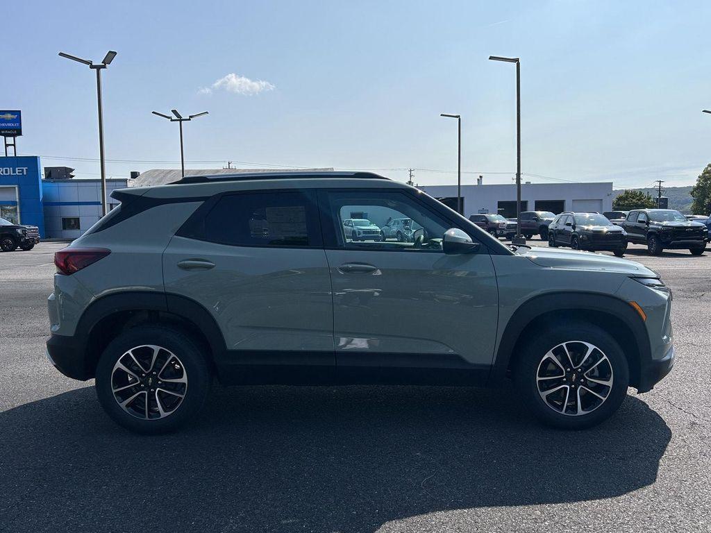 new 2026 Chevrolet TrailBlazer car, priced at $28,390