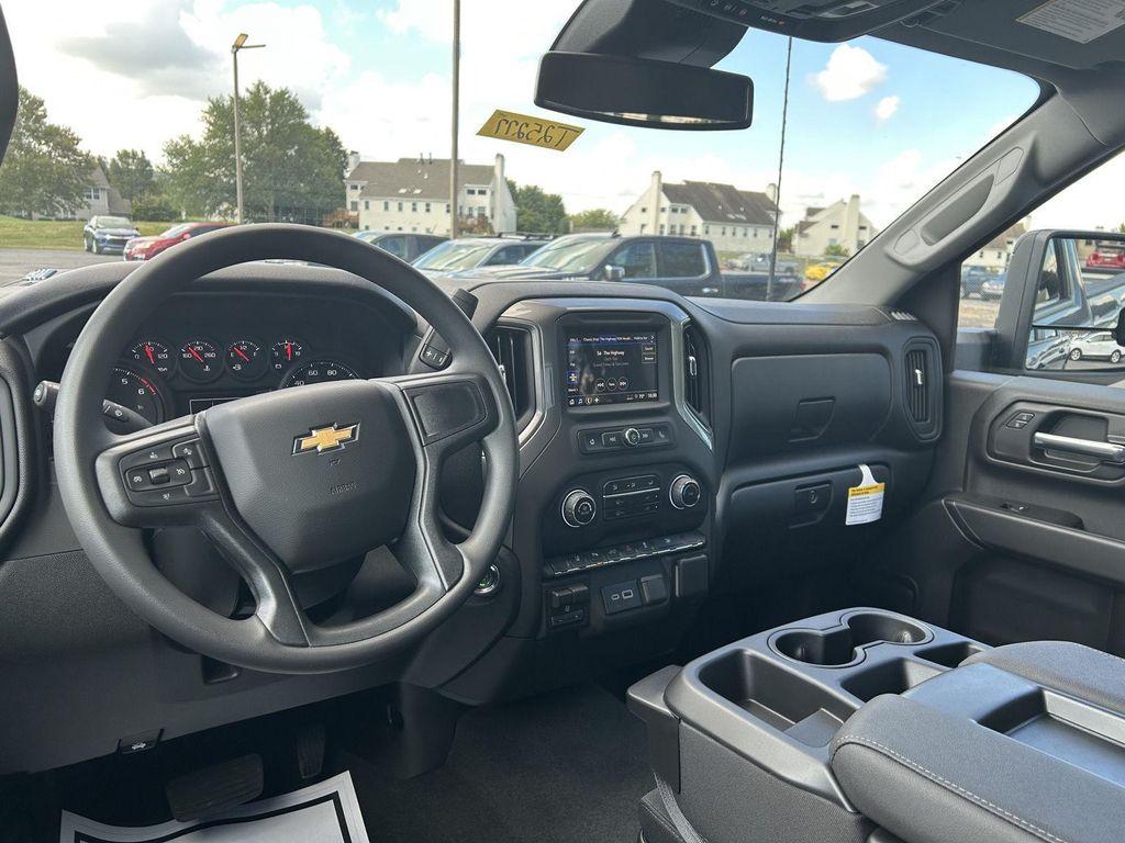 new 2025 Chevrolet Silverado 2500 car, priced at $56,550