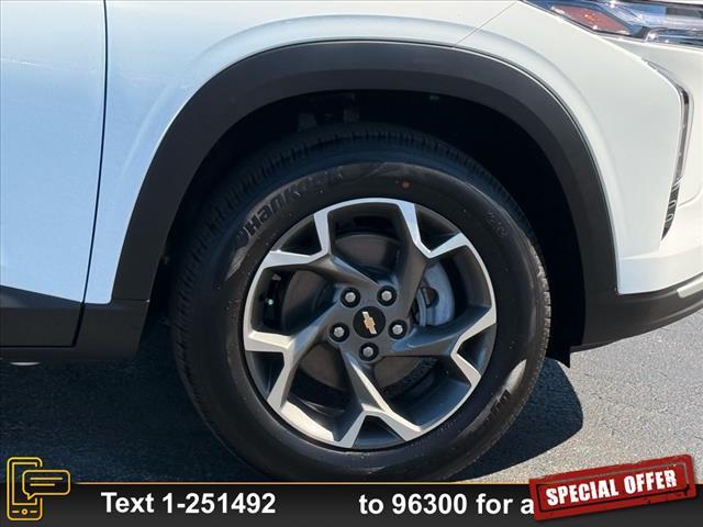 new 2025 Chevrolet Trax car, priced at $26,065