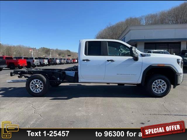 new 2025 GMC Sierra 2500 car, priced at $52,403