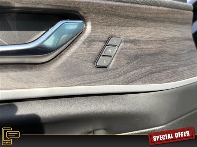 new 2025 Jeep Grand Cherokee car, priced at $54,510