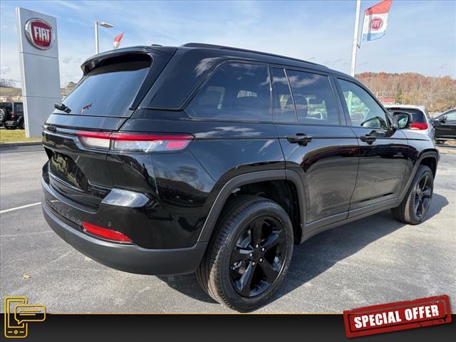 new 2025 Jeep Grand Cherokee car, priced at $54,510