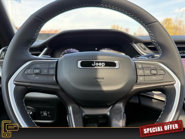 new 2025 Jeep Grand Cherokee car, priced at $54,510