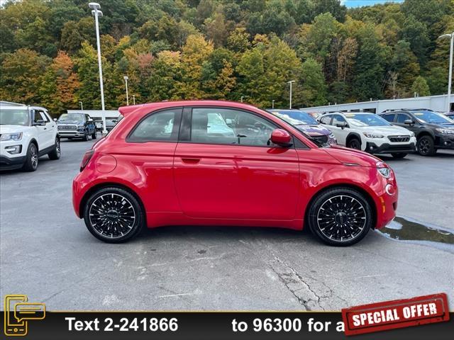 new 2024 FIAT 500e car, priced at $32,095