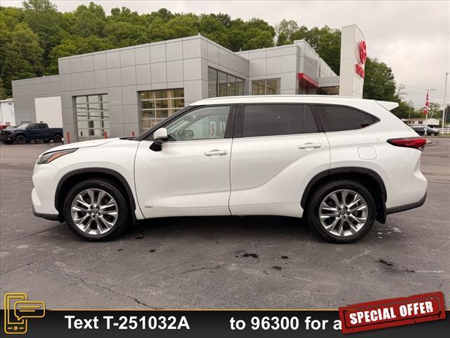 used 2022 Toyota Highlander Hybrid car, priced at $30,999