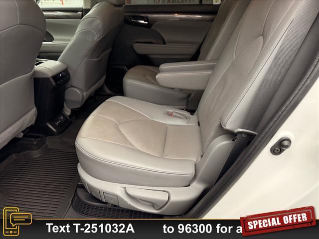 used 2022 Toyota Highlander Hybrid car, priced at $30,999