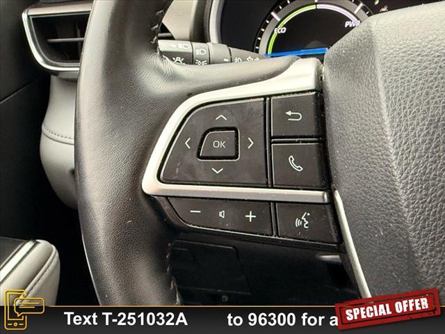 used 2022 Toyota Highlander Hybrid car, priced at $30,999