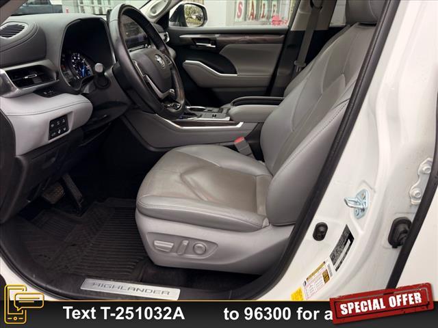 used 2022 Toyota Highlander Hybrid car, priced at $30,999