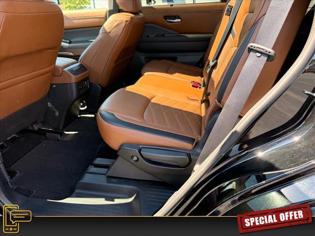 used 2022 Nissan Pathfinder car, priced at $35,999