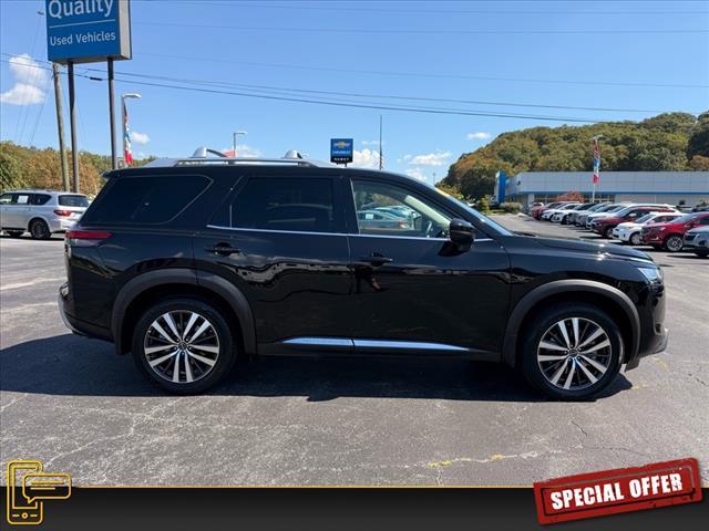 used 2022 Nissan Pathfinder car, priced at $35,999