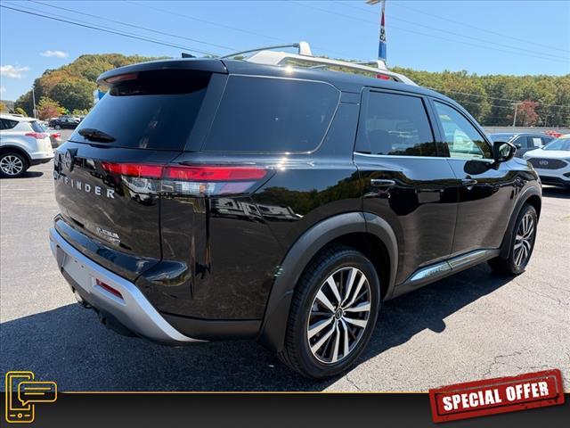 used 2022 Nissan Pathfinder car, priced at $35,999