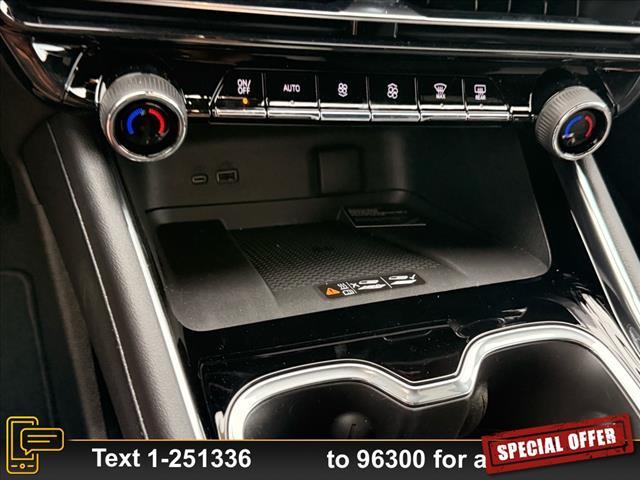 new 2025 Chevrolet Traverse car, priced at $48,290