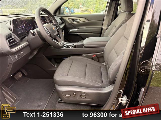 new 2025 Chevrolet Traverse car, priced at $48,290